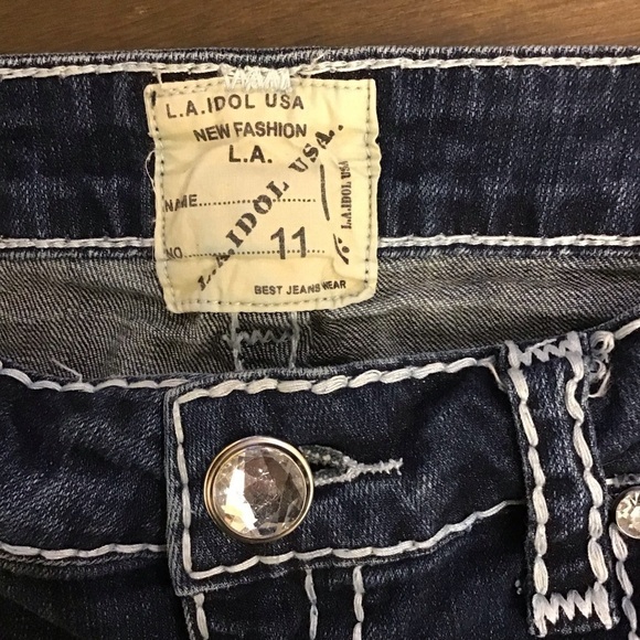 L.A. Idol 11 Cropped Capri Jeans Low Rise Embellished Flap Pockets Distressed - Picture 7 of 10